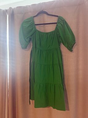 Puff Sleeve Tiered Midi Dress in Green
